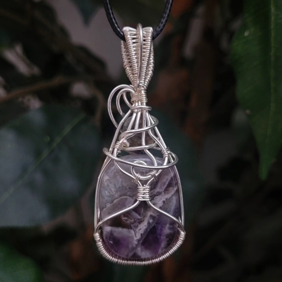 Handmade Amethyst & Labradorite Crystal Pendant - Picture 2 of 2